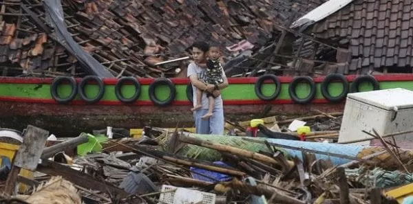 Indonesia: Se eleva a 431 muertos y más de 7.200 heridos la cifra de damnificados por el tsunami