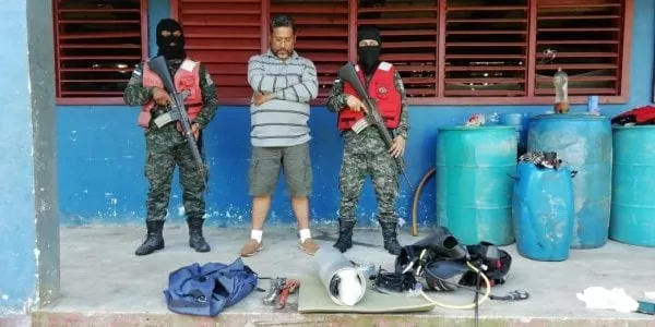 Fuerza Naval decomisa más de dos kilos de supuesta cocaína en Gracias a Dios