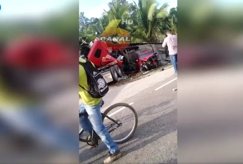 Catastrófico accidente de tránsito se registra en Omoa, Cortés