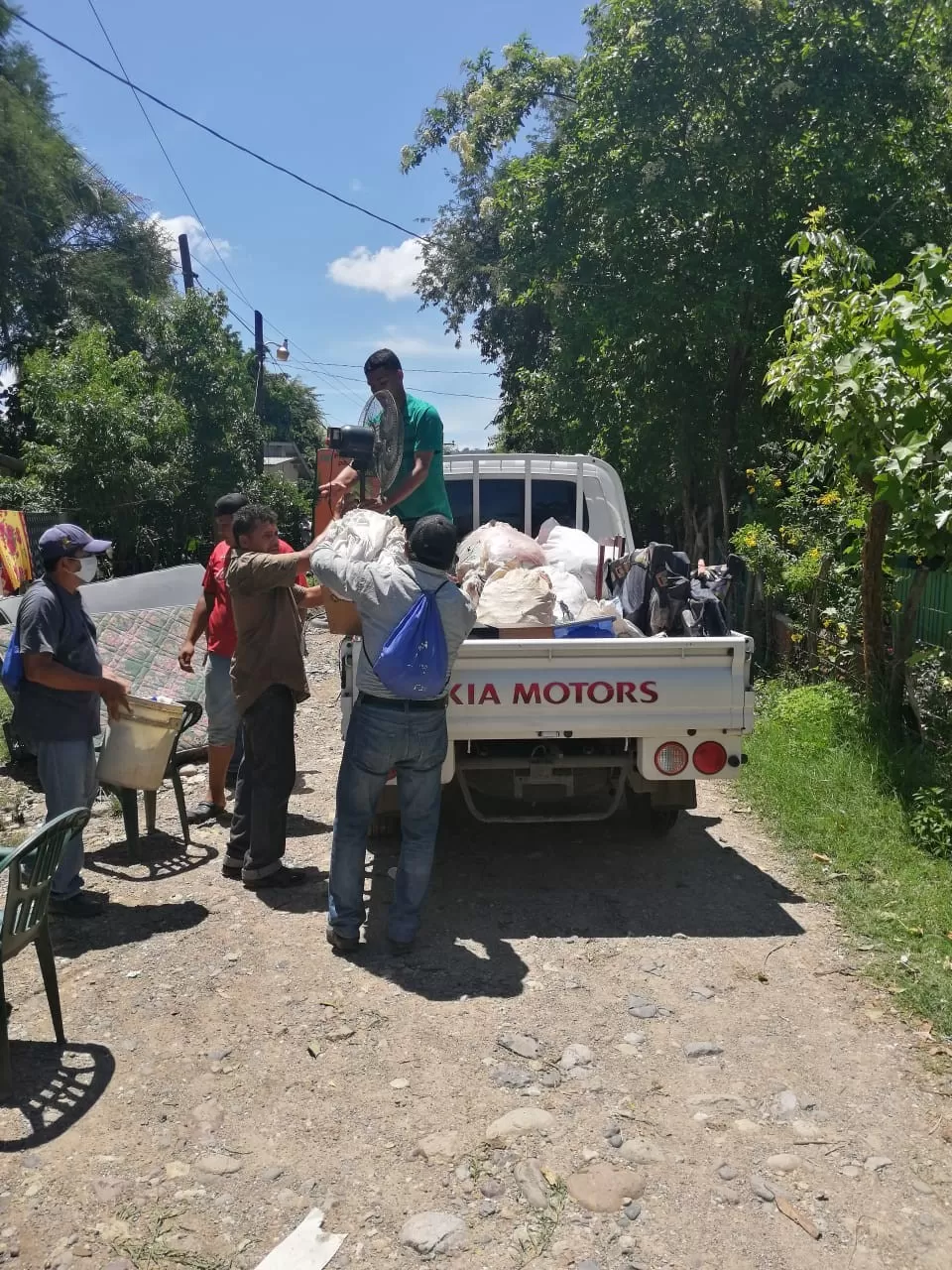 Inicia evacuación de familias por inundaciones en Potrerillos, Cortés