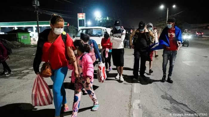 Caravana suma 9.000 migrantes en Guatemala rumbo a Estados Unidos