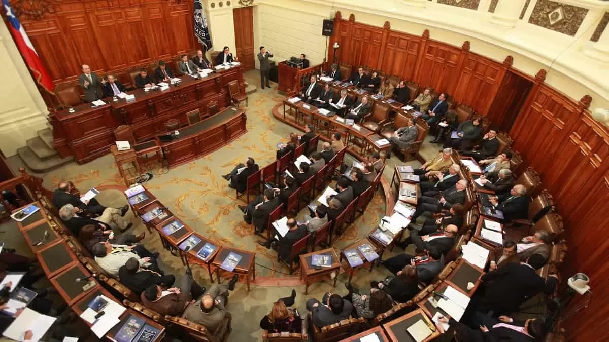 Senado chileno decide posible destitución del Presidente por caso en 'Papeles de Pandora'