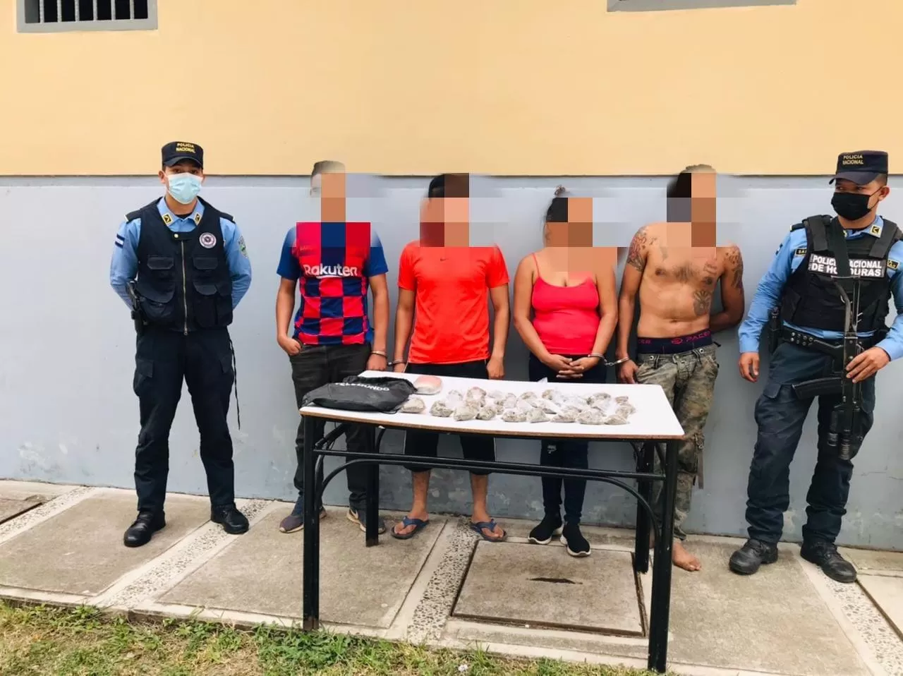 Cuatro sospechosos son detenidos por los delitos de tráfico de drogas