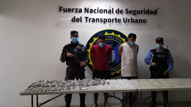 Dos ciudadanos detenidos por suponerlos responsables por suponerlos responsables de tráfico de droga