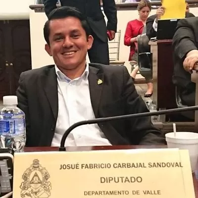 La palabra de mi presidenta se respeta y apoyaré a Luis Redondo, dice Fabricio Sandoval diputado reelecto de Libre