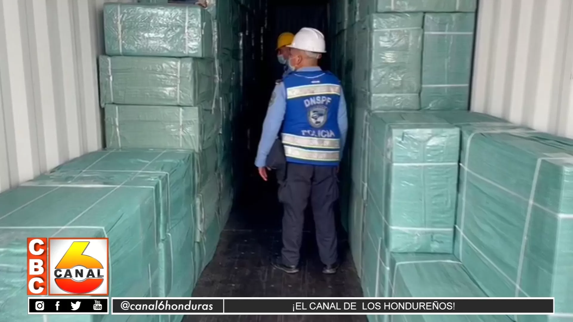 Millonario decomiso de cigarrillos contrabandeados realiza policía de frontera