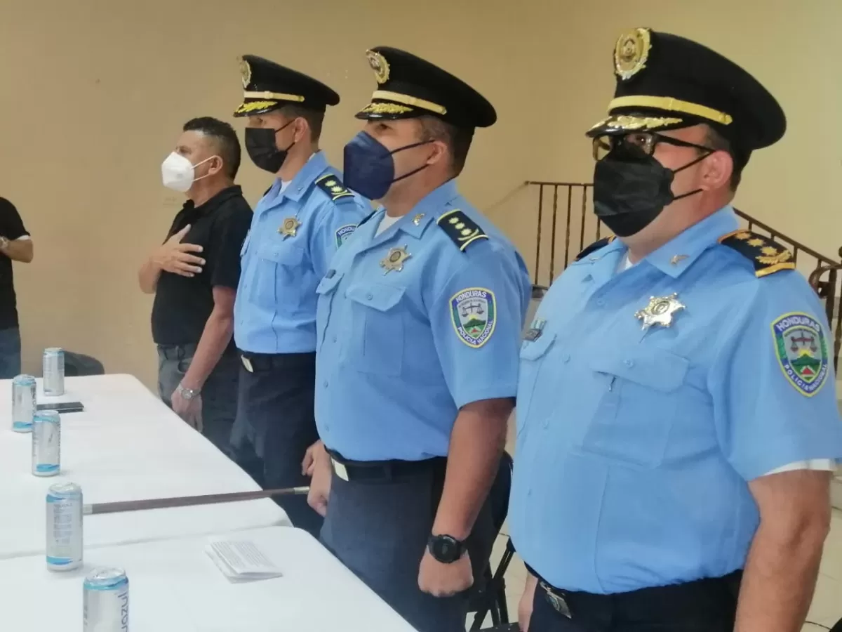 Nuevo Comandante asume Unidad Departamental de Policía en Copán