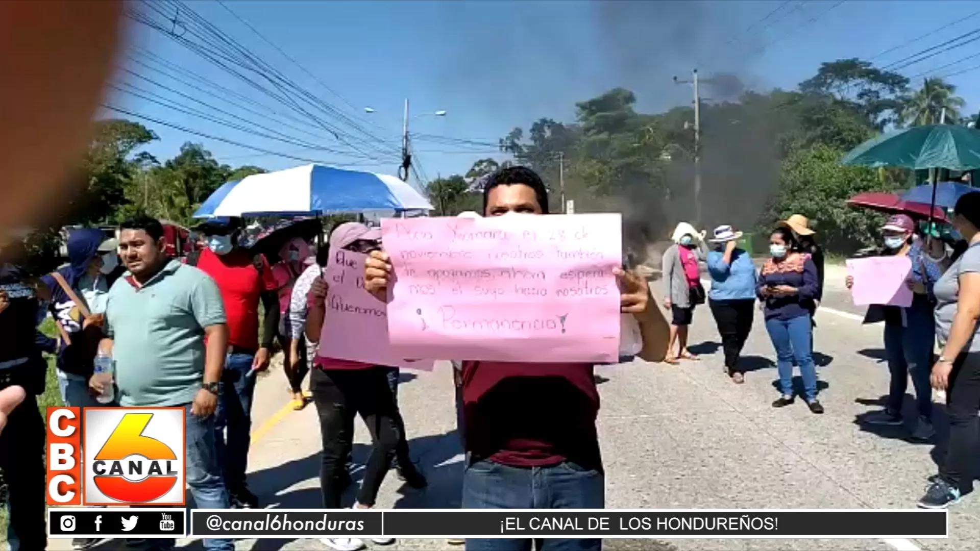 Maestros protestan en Puerto Cortés