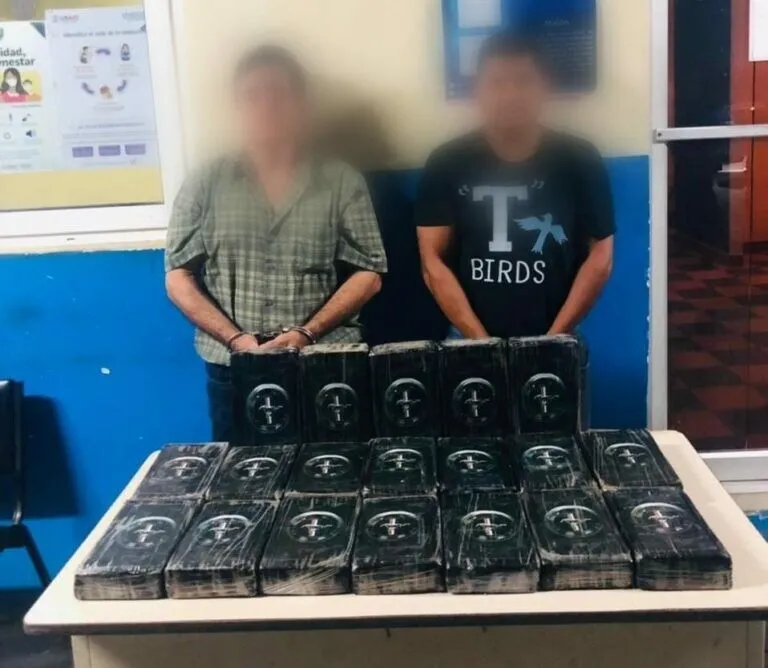 Detención judicial a hombres capturados en Tela cuando transportaban 19 paquetes de cocaína