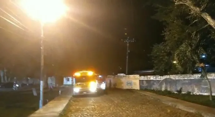 Por inundaciones realizan evacuación de 779 privados de libertad de centro penal de El Progreso, Yoro
