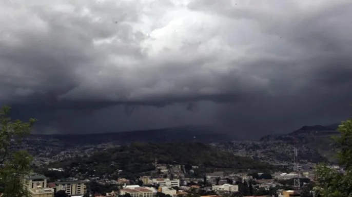 Se mantiene cuña de alta presión, generando nubosidad y lluvias en Honduras