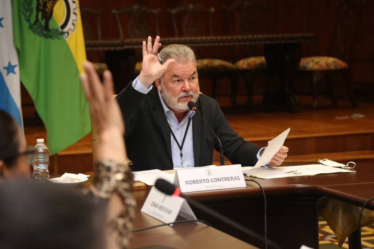 Corporación Municipal que dirige Roberto Contreras aprueba declaratoria de Estado de Emergencia Climática ante los efectos de la Tormenta Tropical Julia