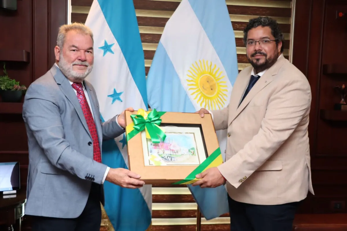 Embajador de Argentina en Honduras, Pablo Vilas, realizó una gira comercial de tres días a la zona norte del país
