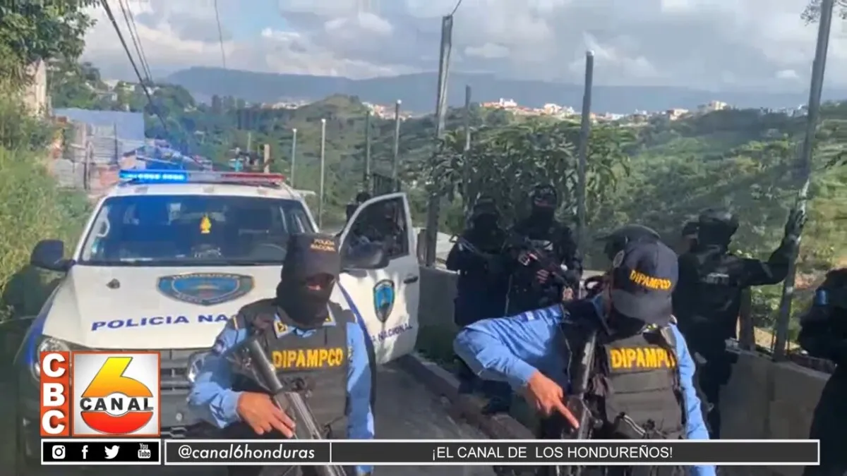 “Una casa  loca” y más de 6 detenidos deja operativo de intervención en Col. Villanueva