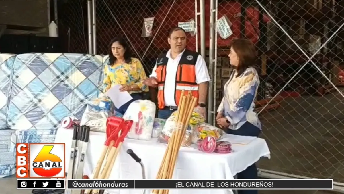 Maquiladores entregan un millón de lempiras en ayuda humanitaria a COPECO