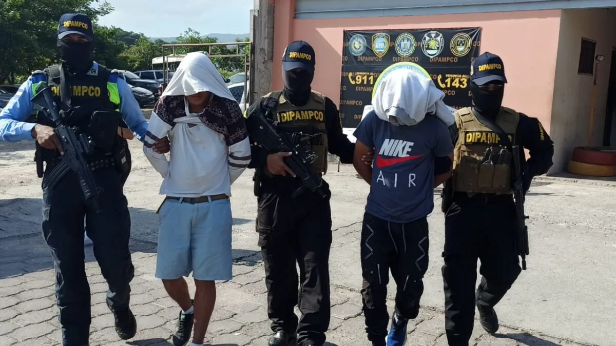 Con la entrada en vigencia del estado de excepción la DIPAMPCO reporta la detención de dos miembros de la pandilla 18 01