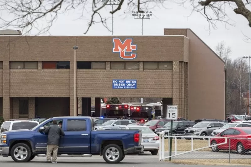 Al menos un muerto por tiroteo en escuela secundaria de Kentucky, Estados Unidos