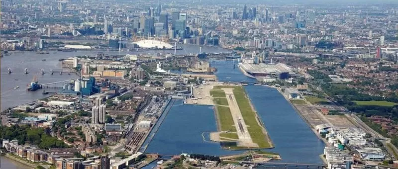 Cierran aeropuerto de Londres por bomba de la II Guerra Mundial