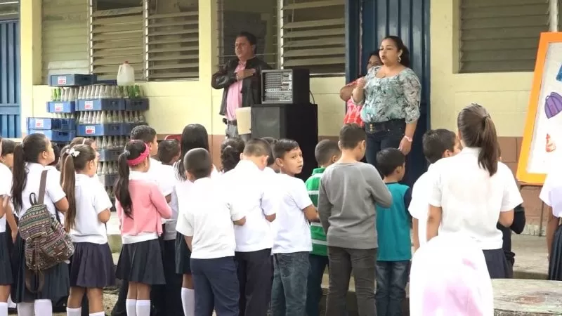 Institutos inician clases con carencias en Chamelecon