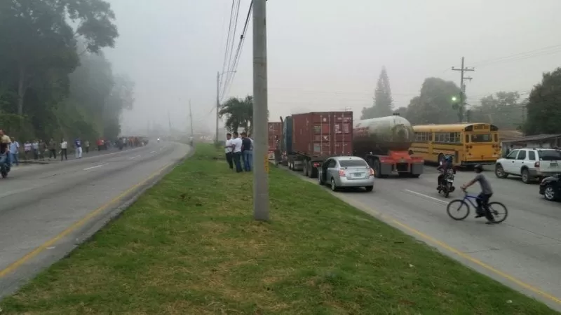 Nuevamente hubo tomas de carreteras en el municipio de Choloma, Cortés
