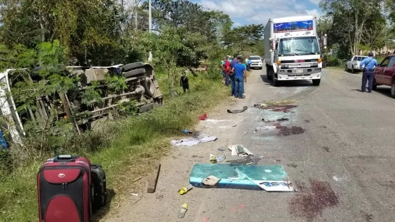Un muerto y varios lesionados tras accidente en carretera hacia Copán