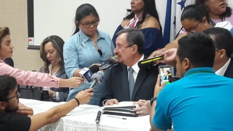 Autoridades de Educación declaran nulo el proceso de concurso para plazas docentes 2017