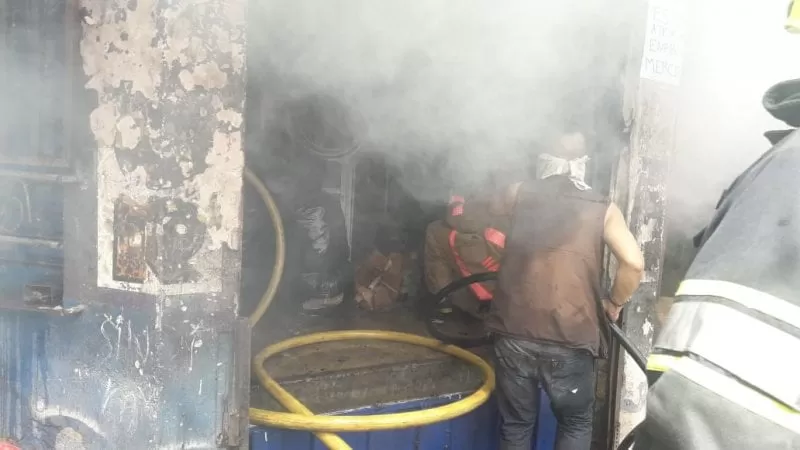 Bomberos atienden incendio en Tegucigalpa