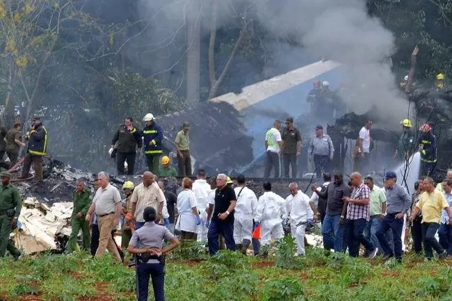 Solo tres sobrevivieron en accidente de Boeing 737en Cuba