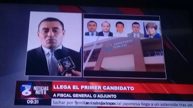 Canal 6 entrevistando a candidatos a Fiscal General... Aquí los videos...