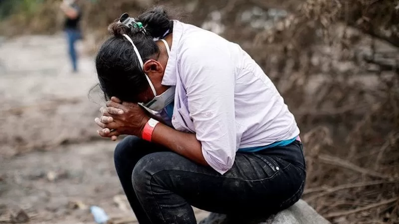 La desgarradora historia de una guatemalteca que perdió 50 familiares en la erupción del volcán