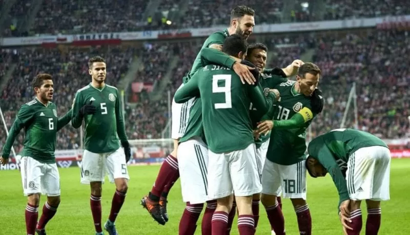 Polémica fiesta de los jugadores de la selección mexicana antes de partir al Mundial de Rusia