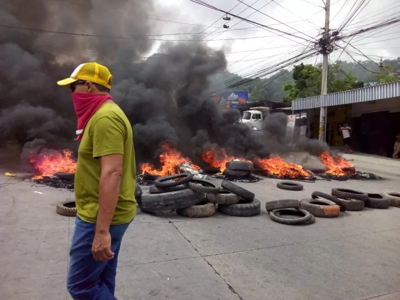 VIDEO: Conductores de mototaxis protestan por la falta de seguridad en Tegucigalpa