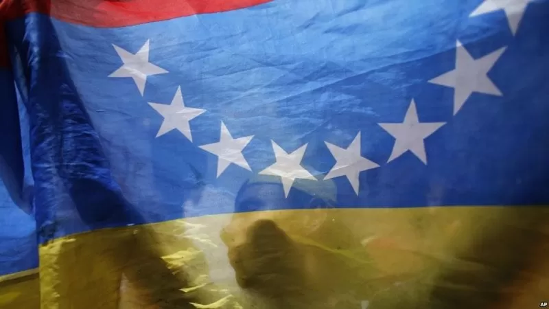 Ecuador protegerá a inmigrantes venezolanos que llegaron al país, a pesar de crisis diplomática