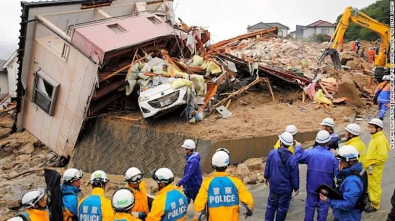 Japón lucha contra reloj para minimizar las víctimas de lluvias torrenciales