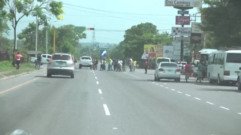 Moto taxis y rapiditos acompañaron el paro en Villanueva