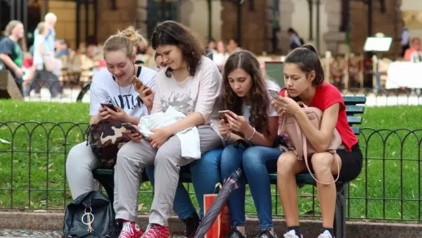 Revelan un inesperado peligro de los 'smartphones' para los niños