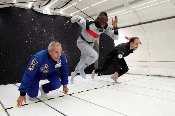 VIDEO: Usain Bolt desafía las leyes de la física y corre con gravedad cero