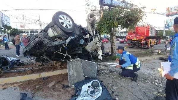 Dos heridos deja accidente automovilístico en el bulevar Kuwait de Tegucigalpa
