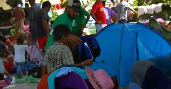 Llega caravana de migrantes a Pijijiapan, Chiapas
