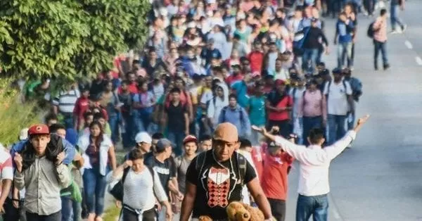 Mensajes con xenofobia de mexicanos invaden las redes a raíz de caravana