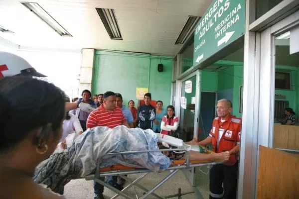 Tegucigalpa: Accidente vehícular deja varios heridos en la col. Los Ángeles