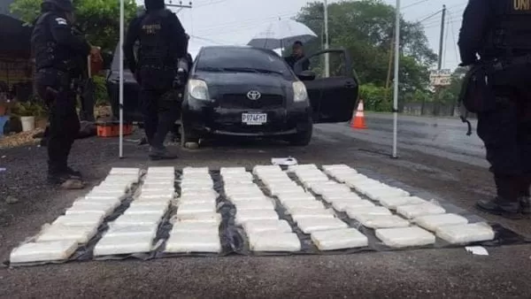 En Guatemala incautan 70 kilos de cocaína