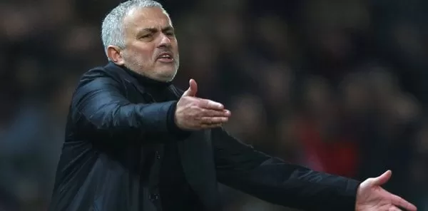 GRÁFICO: Manchester United anuncia que José Mourinho ha dejado de ser director técnico del club