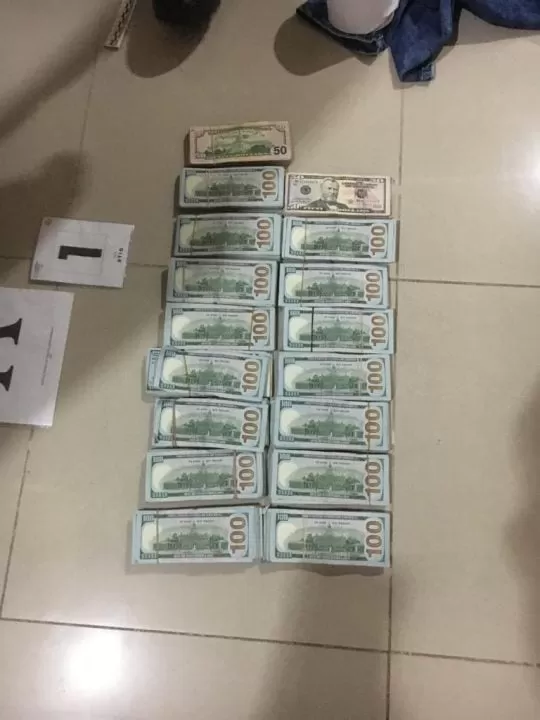 Más de 150 mil dólares de supuesto narcotráfico incautan dentro de hotel sampedrano 