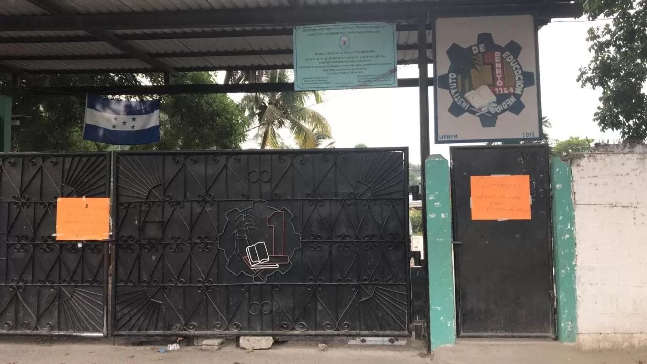 San Pedro Sula: Amanecen tomadas las instalaciones del Instituto Primero de Mayo