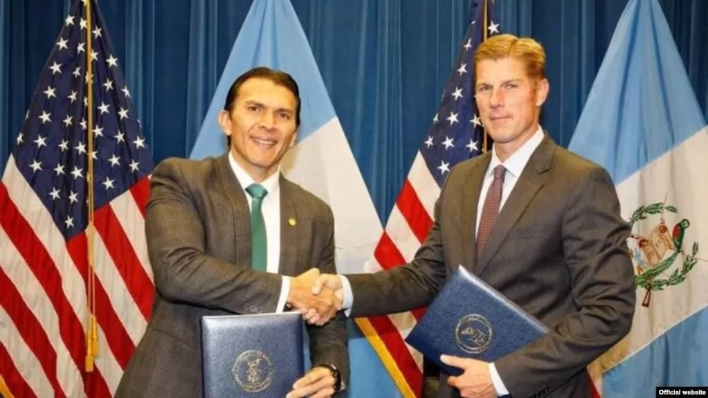 EE.UU. y Guatemala firman acuerdo de trabajadores agrícolas temporales
