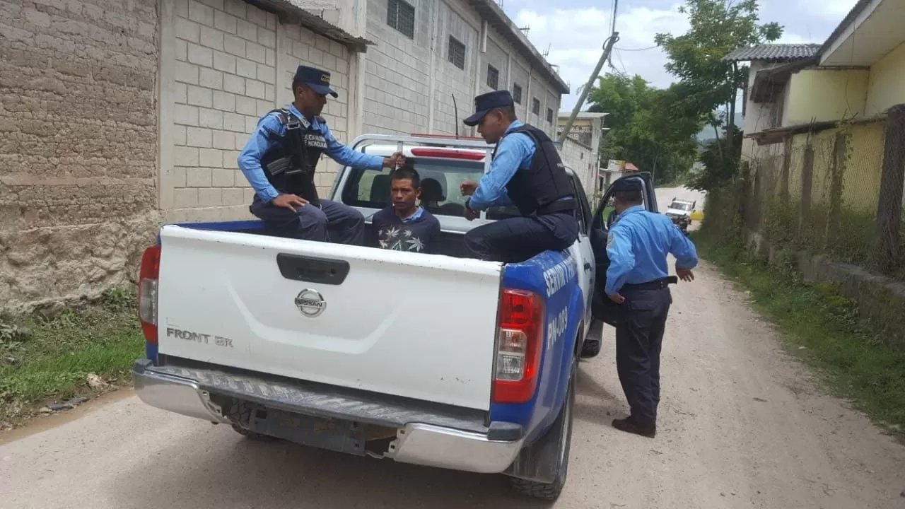 La Paz: Policía Nacional detiene a sujeto acusado de dar muerte a ciudadano