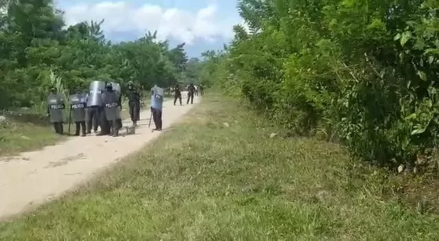 La policia intento un segundo desalojo en la Col.Nueva Esperanza de La Ceiba