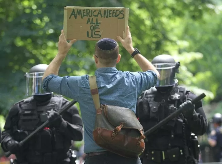 Manifestaciones hacen temer que haya enfrentamientos en Portland, EE.UU