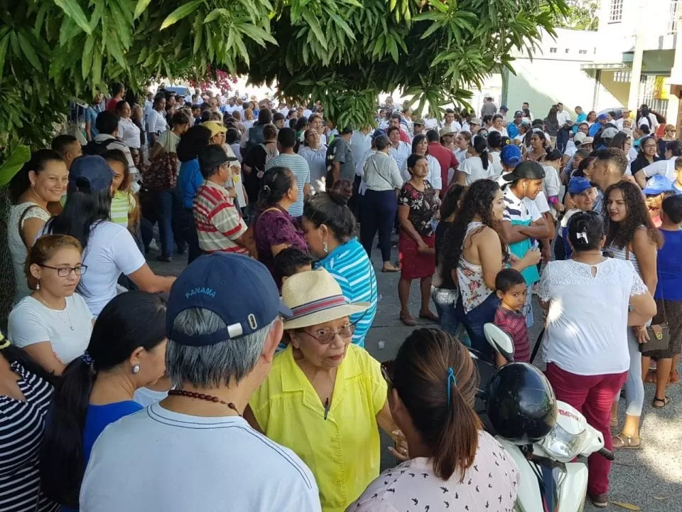 Nacionalistas Ceibeños realizan marcha en apoyo al Presidente Hernández